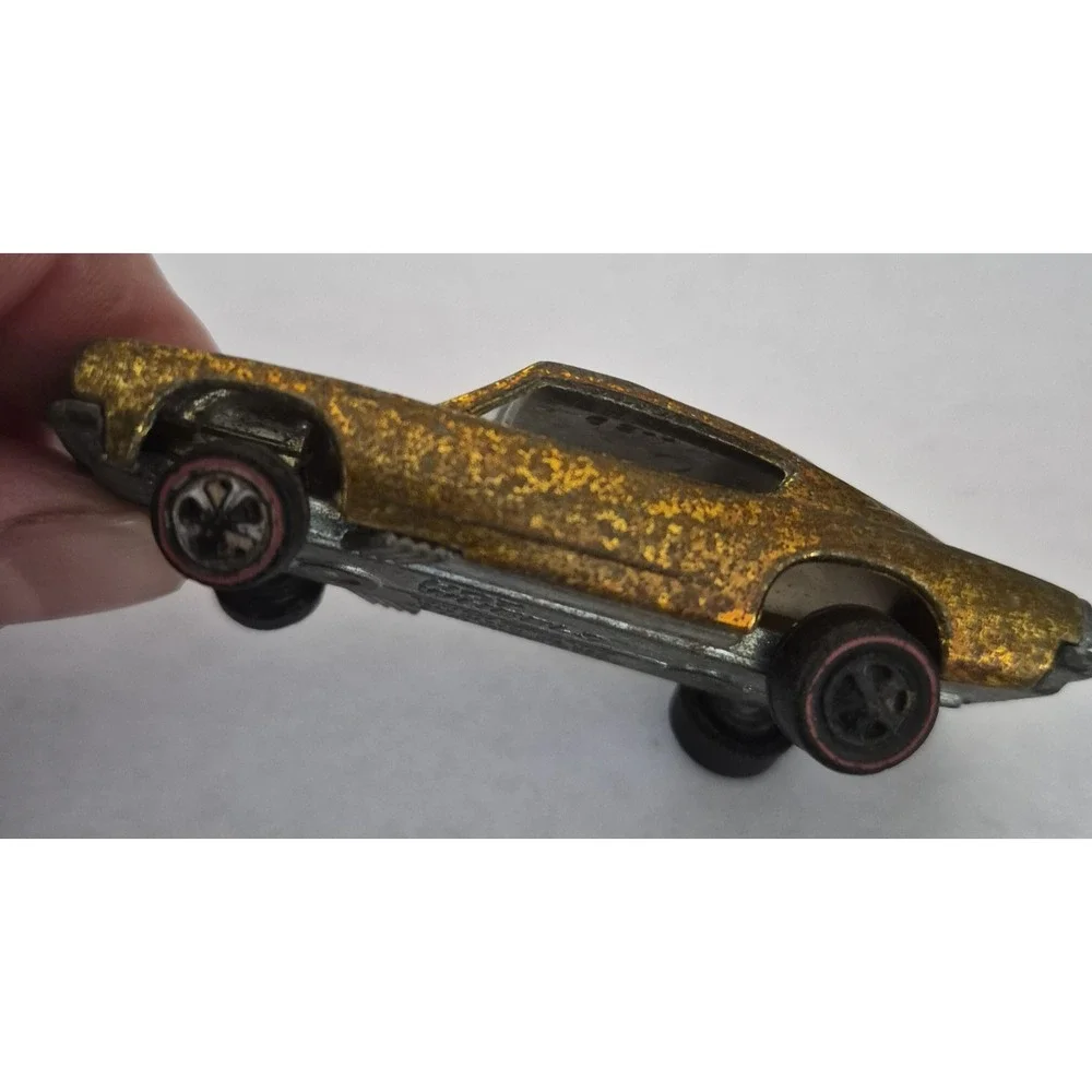 Hot Wheels Red Line vtg car Redline Mattel 1967 Custom Barracuda Gold
